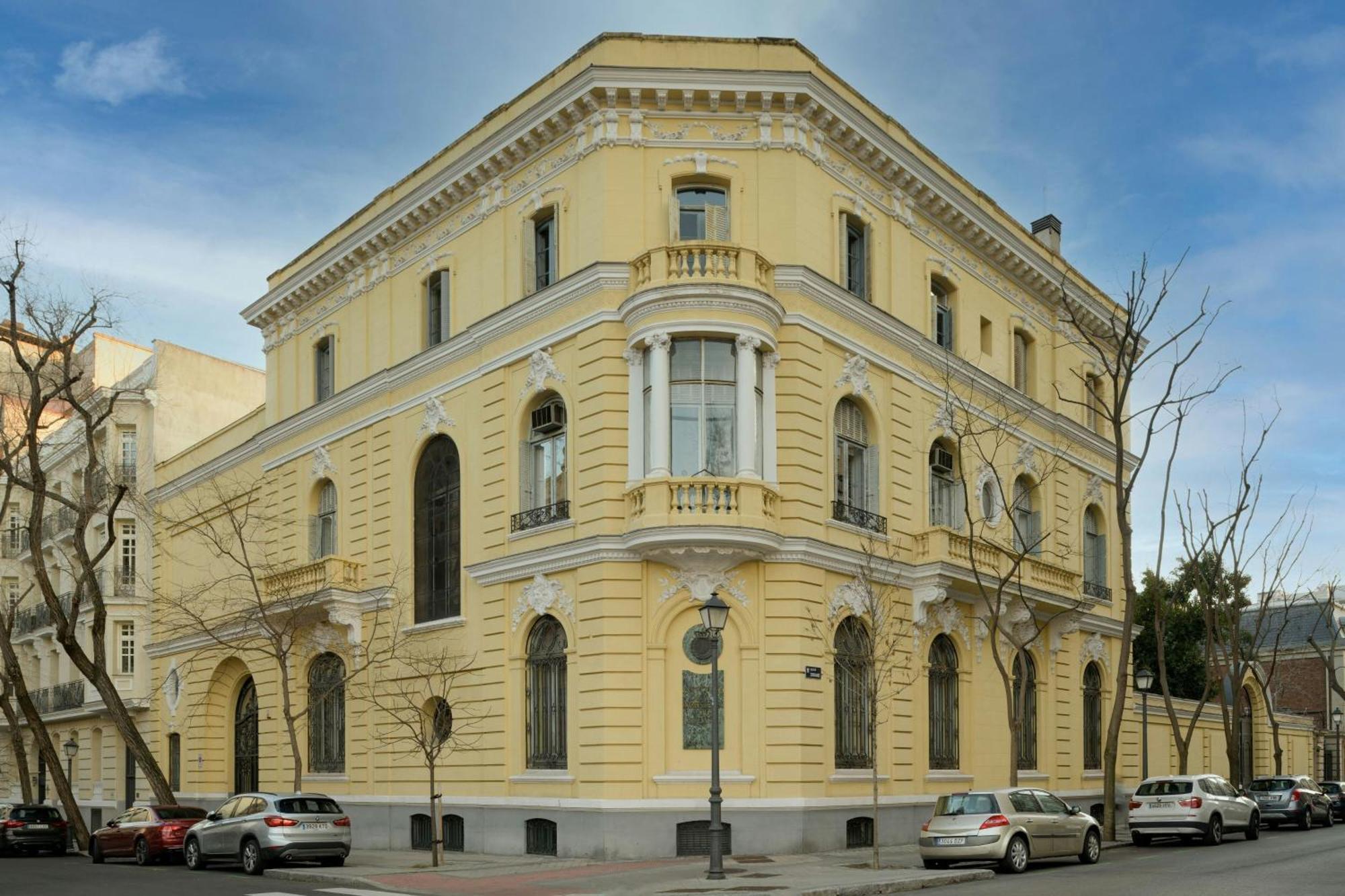 Santo Mauro, A Luxury Collection Hotel, Мадрид Экстерьер фото